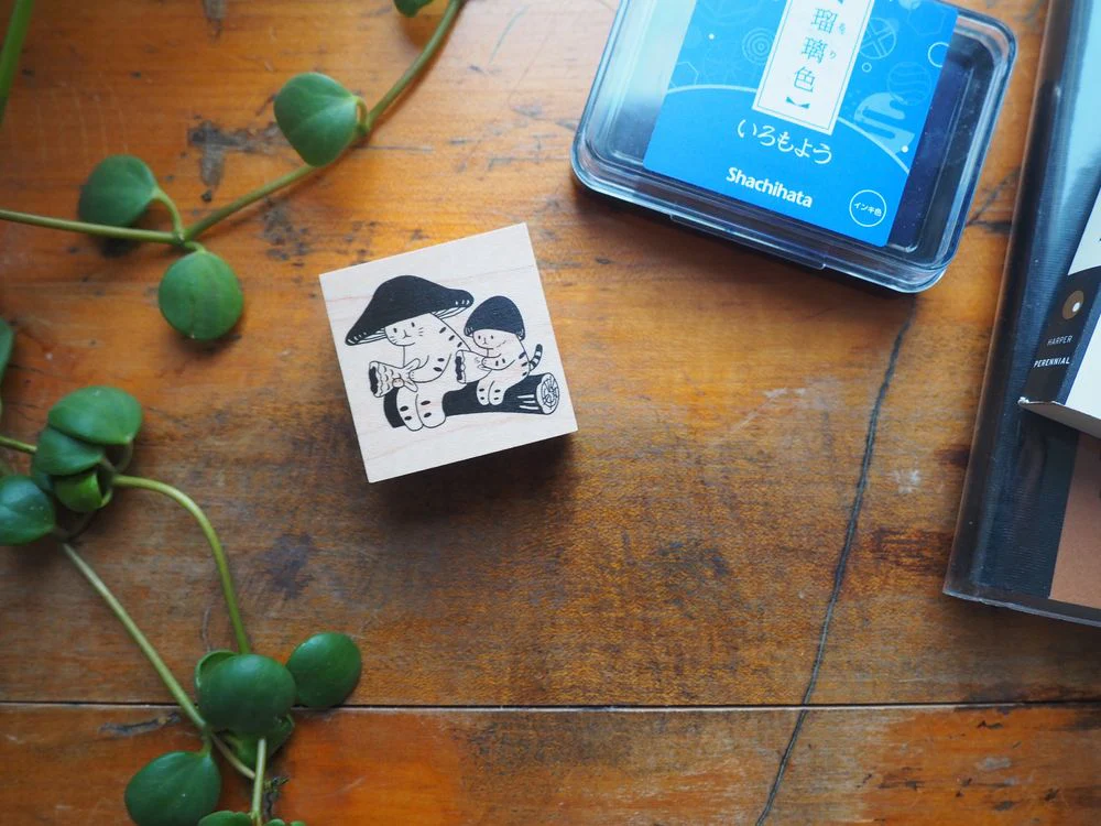 4legs - Mushroom Cat Stamp - Sitting on a Log