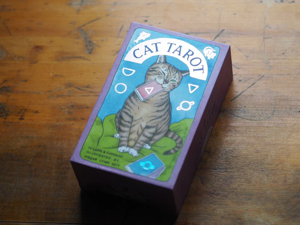 Cat Tarot: 78 Cards & Guidebook