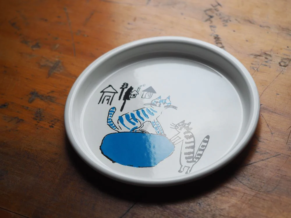 Classiky - Toranekobonbon Enameled Bread Dish (Cat)