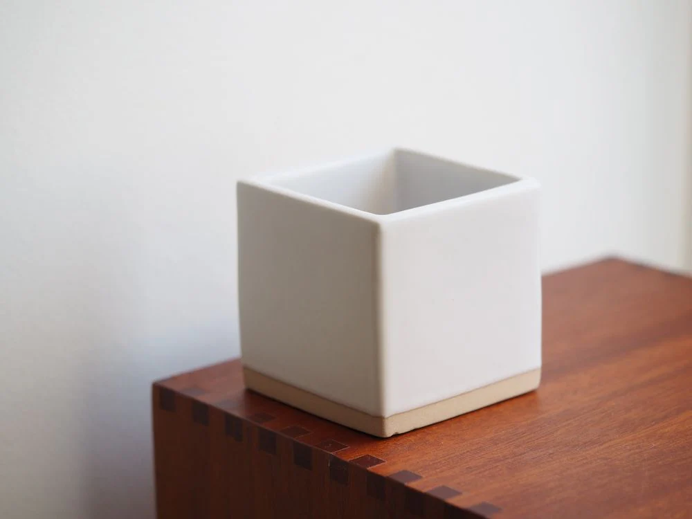 E. Frances Paper - Little Notes Ceramic Holder - White
