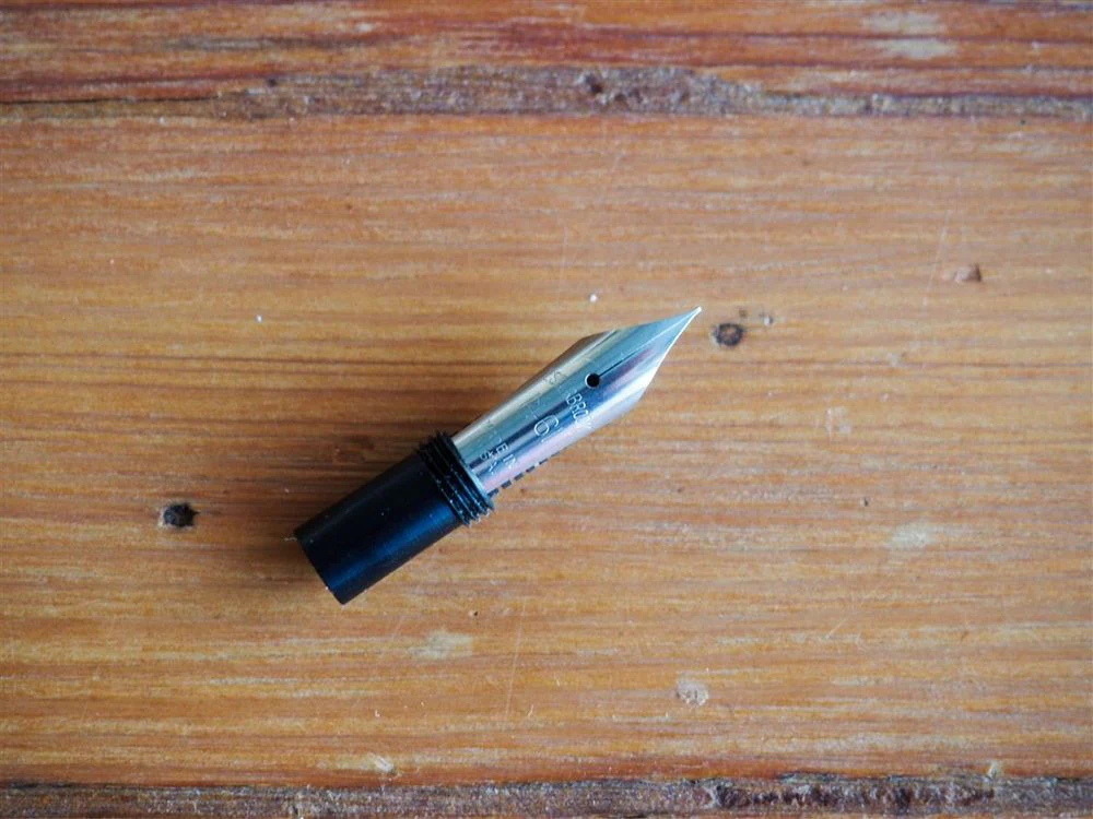 Esterbrook Estie Grip Section Adaptor - With Nib - Image 3