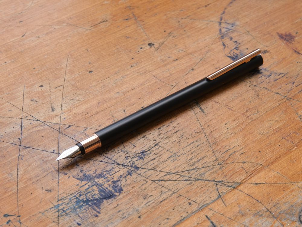 Faber Castell Neo-Slim Fountain Pen - Black Matt - Rose Gold - Image 3