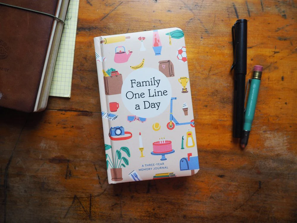 Family One Line a Day: A Three-Year Memory Journal