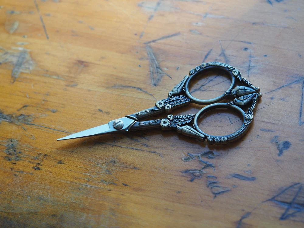 Feathered Friends Scissors - Antique Copper