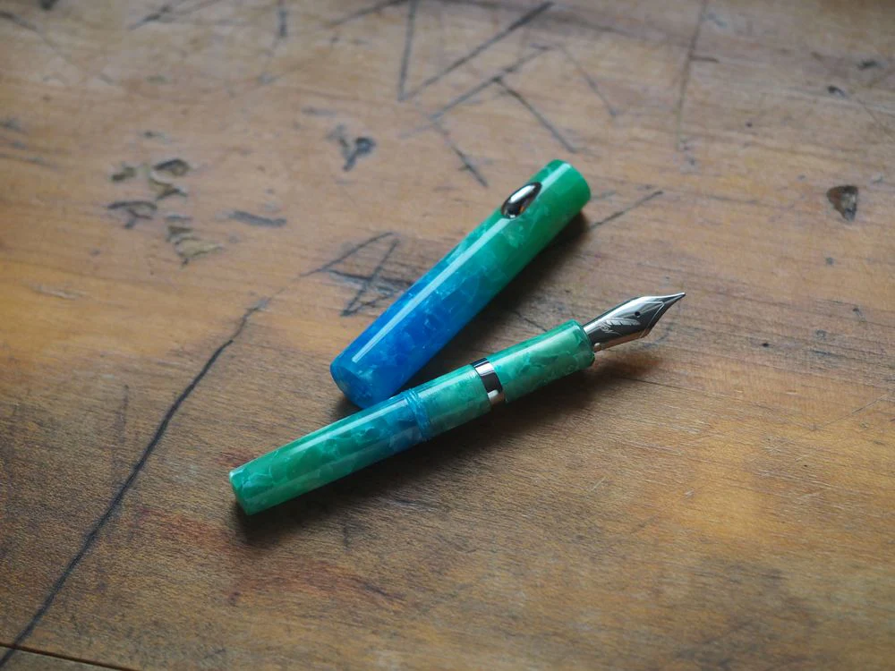 Fine Writing International Fountain Pen - Pencket V2 - Icicle ST