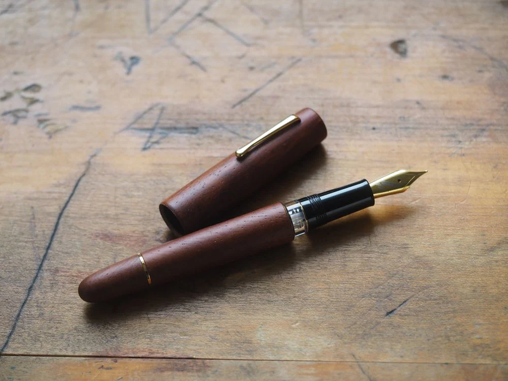Fine Writing International Fountain Pen - Wood Vacuum - Rosewood