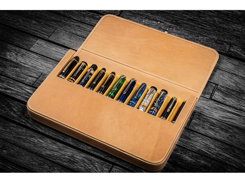 Galen Leather - Leather Magnum Opus 12 Slots Hard Pen Case with Removable Pen Tray - Crazy Horse Honey Ochre
