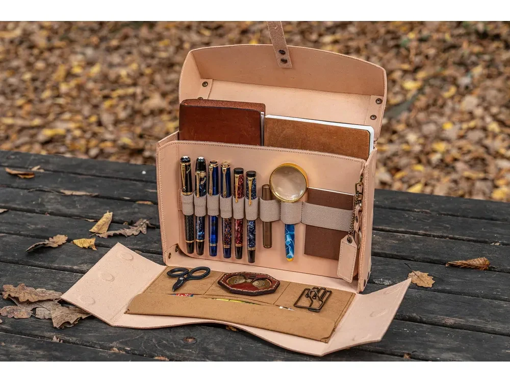 Galen Leather - Writer's Medic Bag - Undyed - Image 3