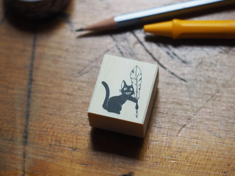 Ghibli x Ink Aibo Rubber Stamp - Kiki's Delivery Jiji and a Fountain Pen (TSW-149)