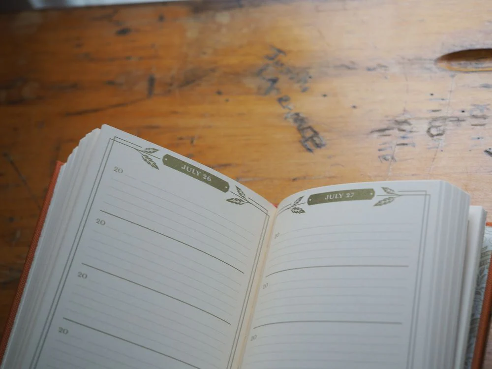 Gilded One Line a Day (5 Year Diary Book) - Image 3