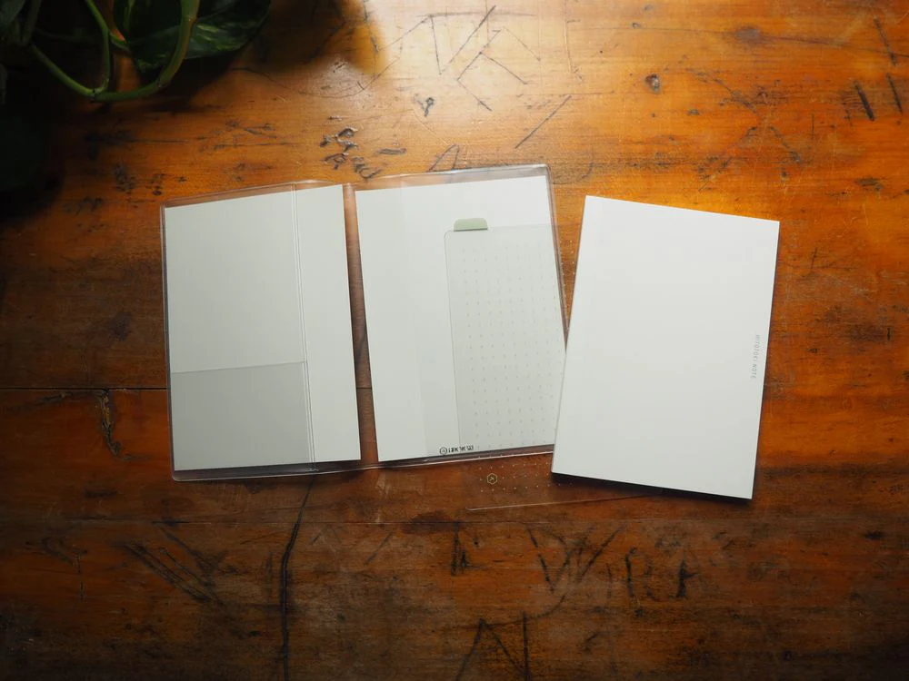 Hitotoki - Note Passport Size (133 x 94mm) - Plain - Image 2