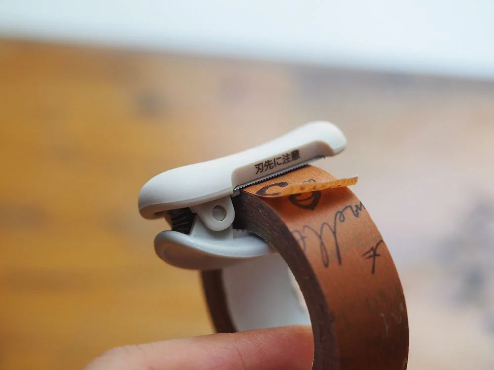 Kokuyo Cut clip-type Washi Tape cutter 10~15mm - Light Brown - Image 3