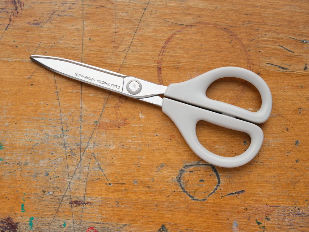 Kokuyo Scissors SAXA Slim - Gray
