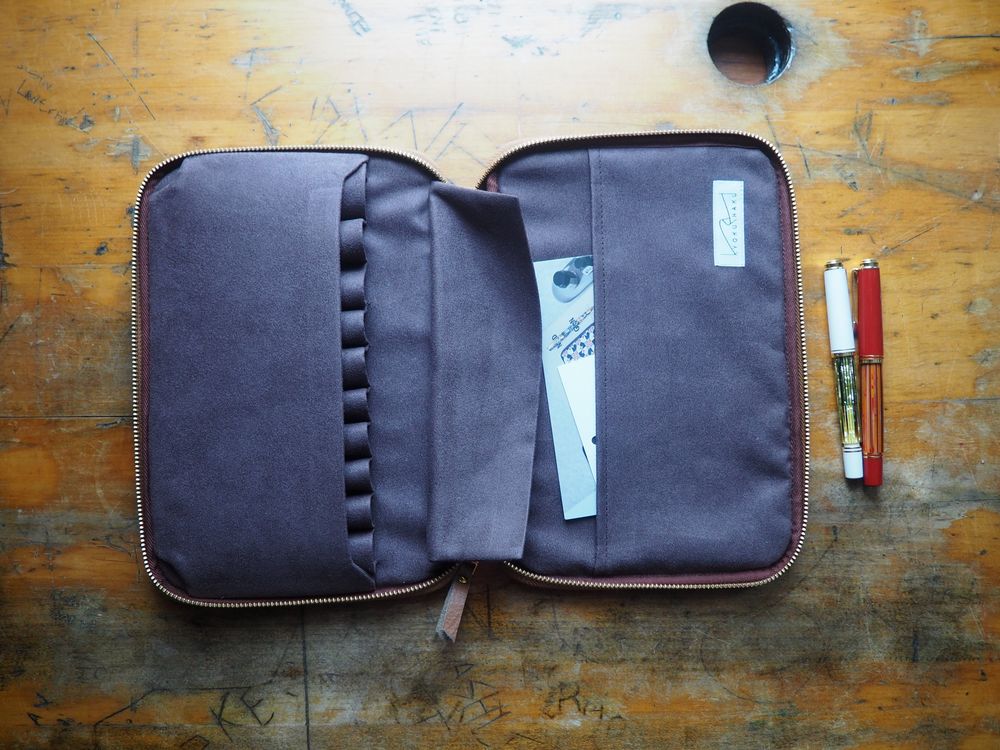 Kyoku Haku - Leather Zippered 10 Pen Case - Brown - Image 3