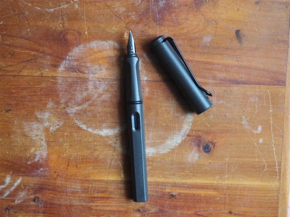 Lamy Safari Fountain Pen - Charcoal Black - Image 3