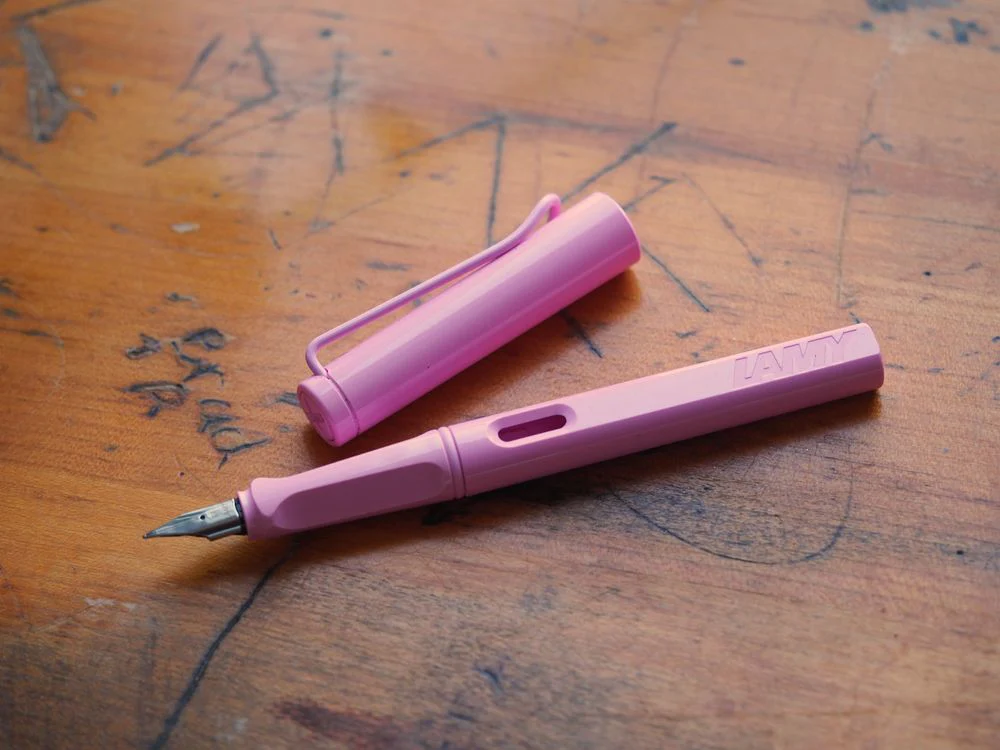 Lamy Safari Fountain Pen - Light Rose
