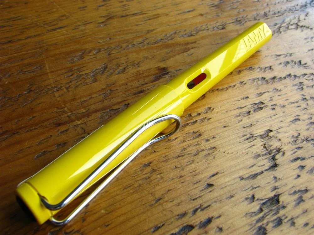 Lamy Safari Fountain Pen - Yellow - Image 5