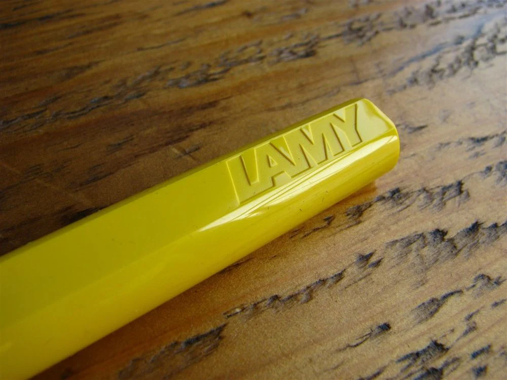 Lamy Safari Fountain Pen - Yellow - Image 6