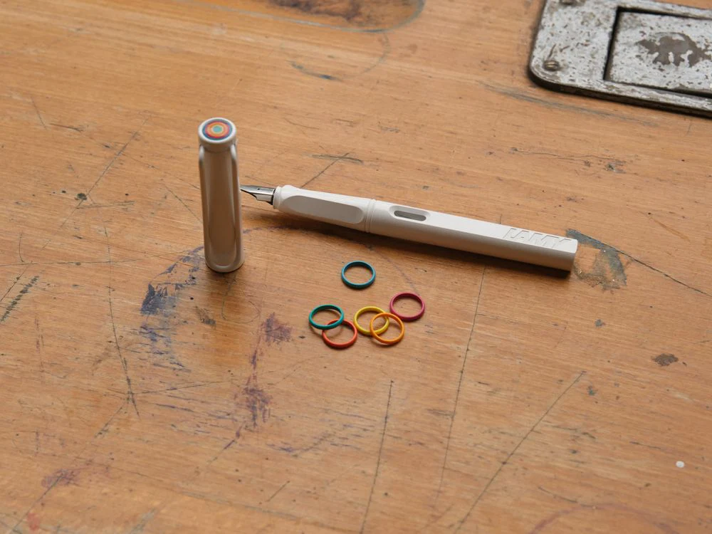 Lamy Safari Multicolor Ring Fountain Pen Set - White - Image 3