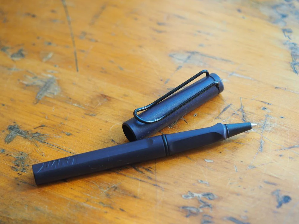 Lamy Safari Rollerball Pen - Dark Steel Black