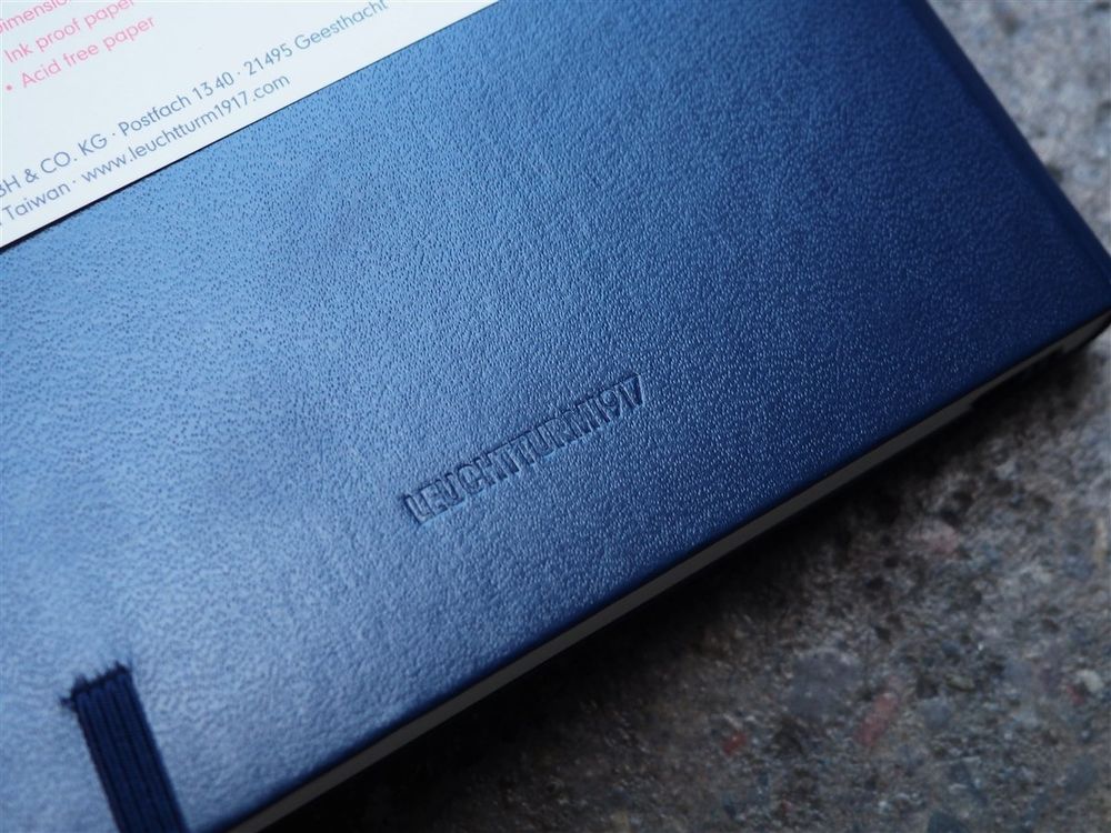 Leuchtturm Hardcover Notebook - A5 - Navy Blue (Dotted) - Image 3