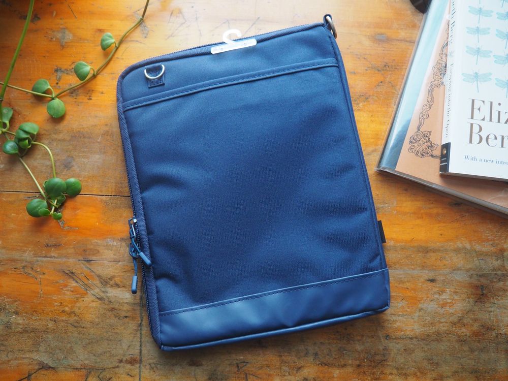 Lihit Lab - Bag in Bag - Vertical Type A5 Size - Navy (A-7682-11) - Image 2