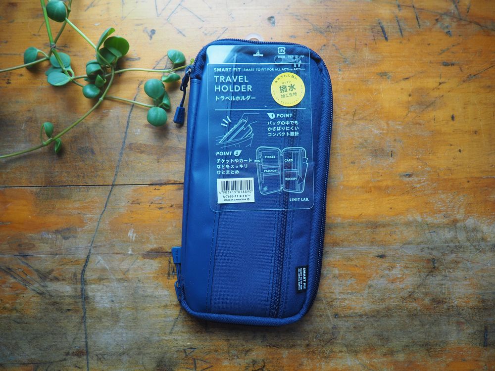 Lihit Lab - Travel Holder Smart Fit - Navy (A-7686-11)