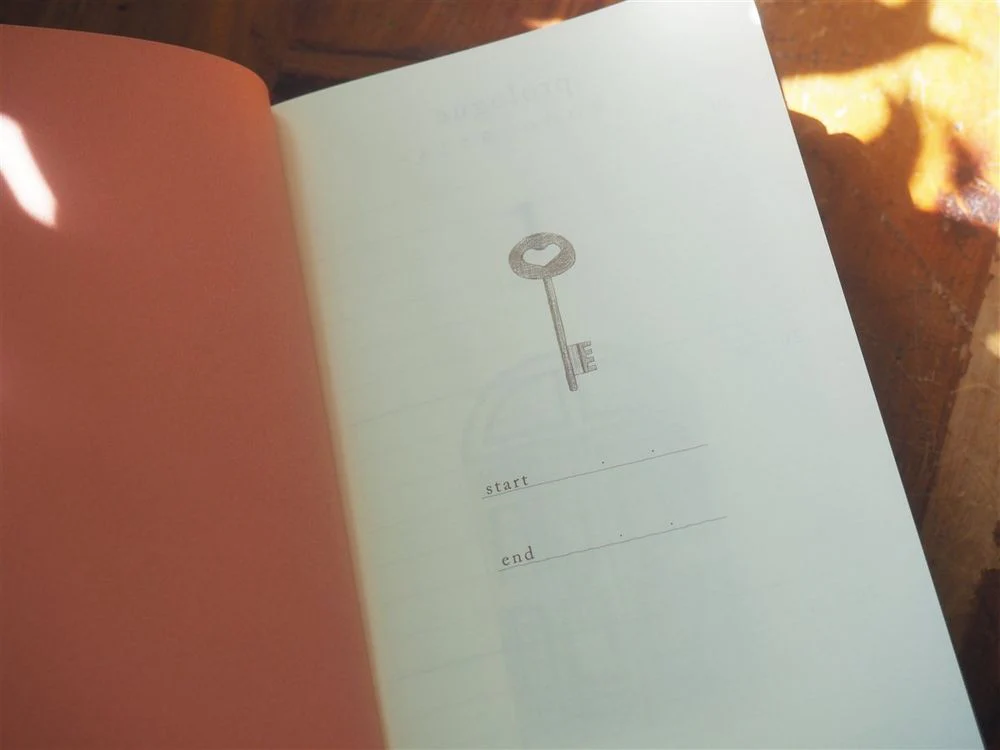 Midori 3 Years Diary - Blue - Image 3