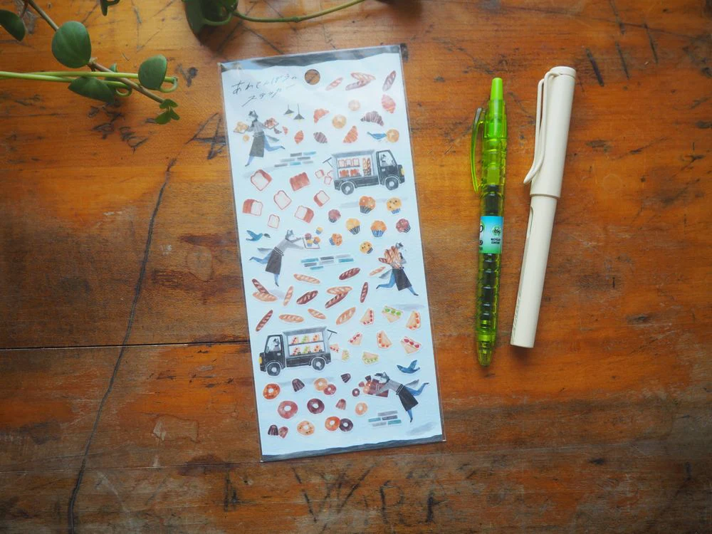 Mindwave - Sticker Sheet - Bread and Dogs (81368)