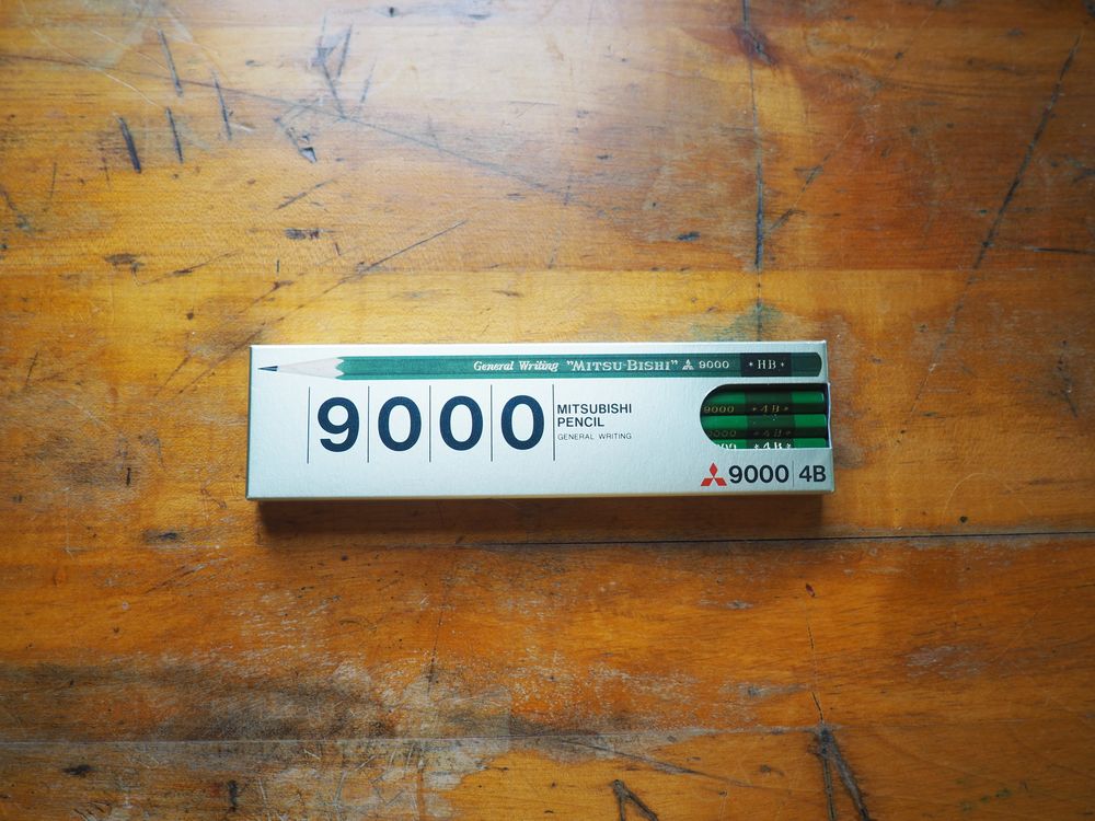 Uni Mitsubishi Office 9000 Pencil - 4B - Image 2