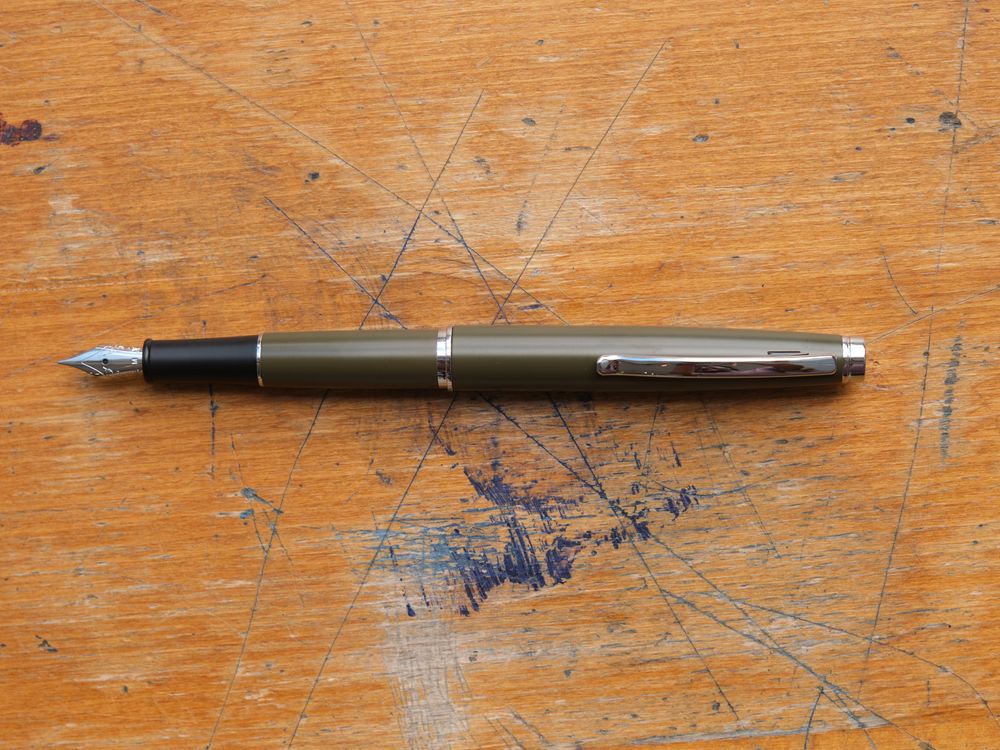 Monteverde Dakota Fountain Pen - Military Green - Image 2