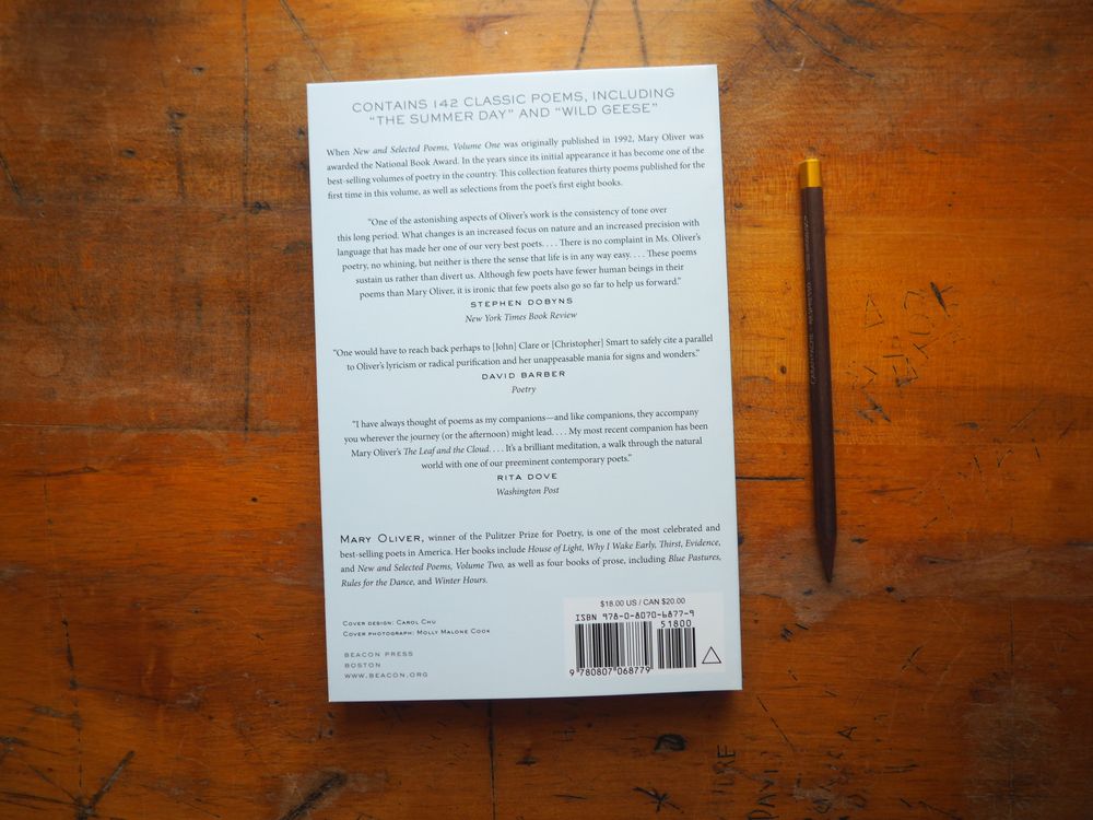 New and Selected Poems, Volume One of Mary Oliver - Image 2