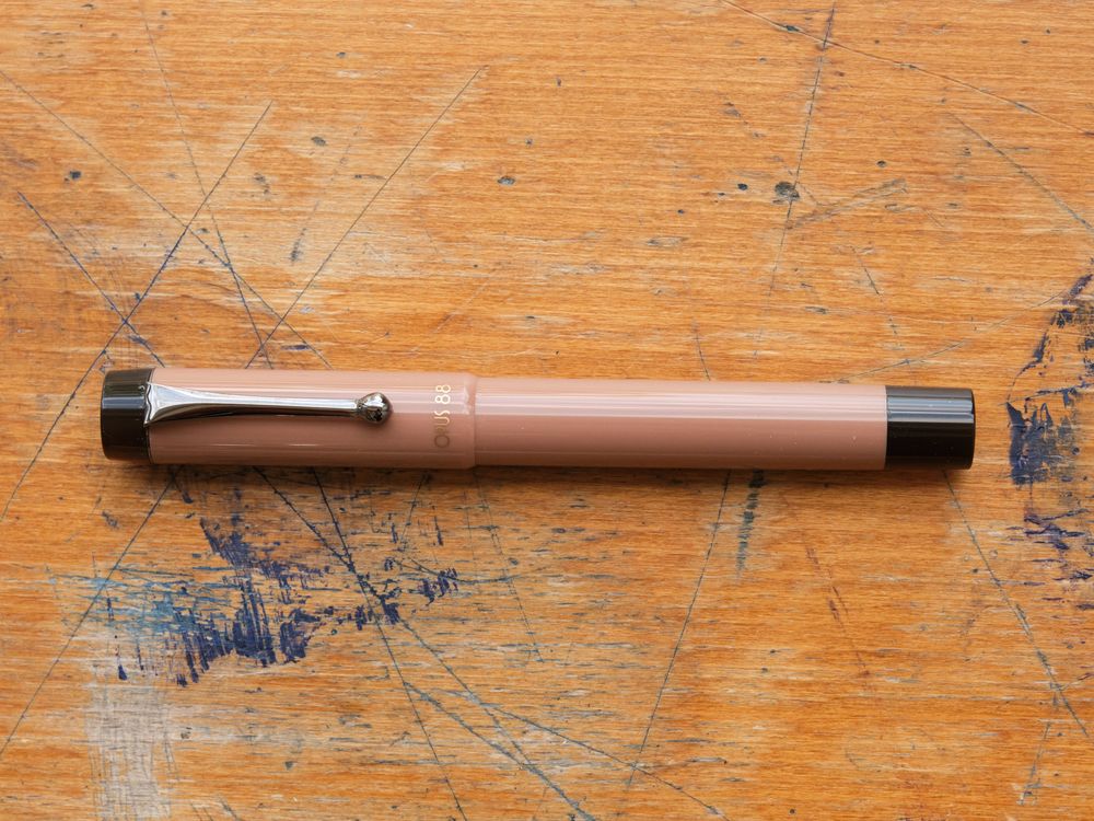 Opus 88 Koloro Fountain Pen - 2025 Mocha Mousse Demo