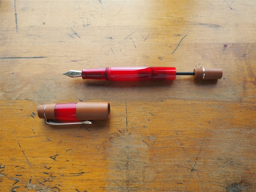 Opus 88 KOLORO Fountain Pen - Red - Image 3