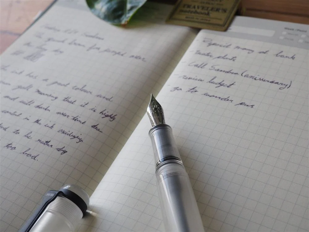 Opus 88 OMAR Fountain Pen - Clear - Image 5