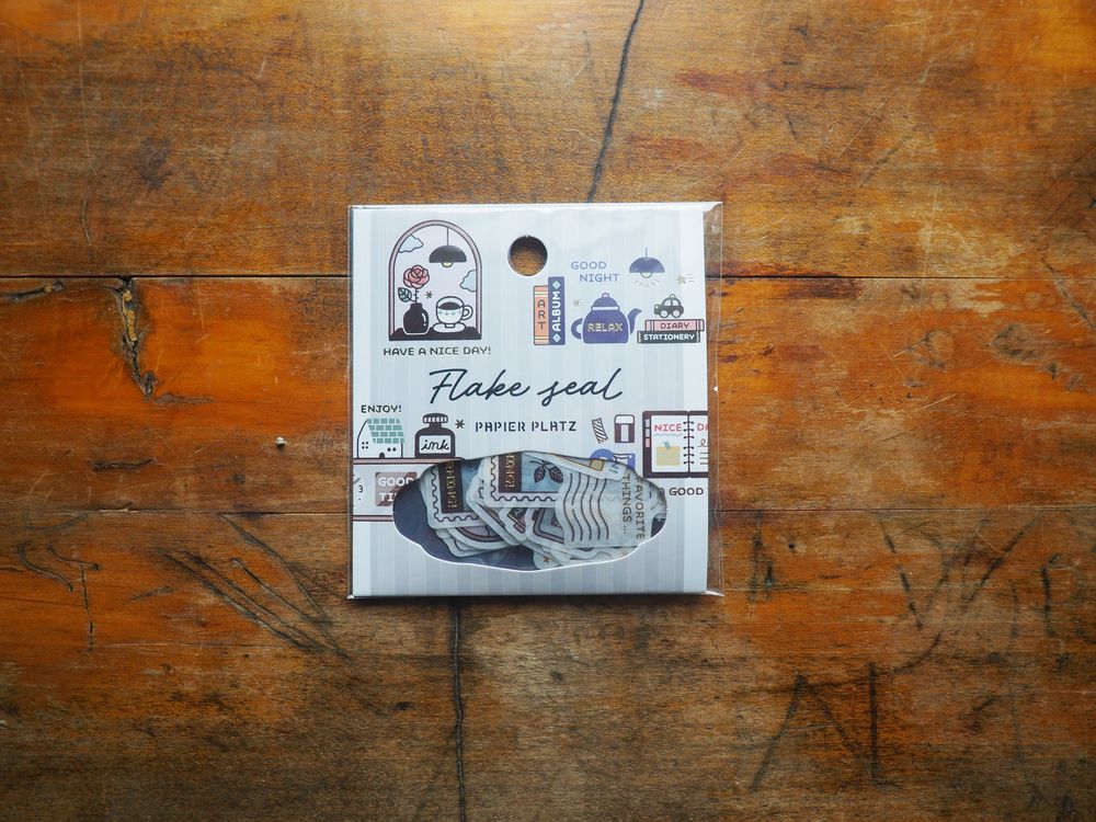Papier Platz x eric - Stickers Flake Seal - 54 Pieces - Favourite Things (53-044)