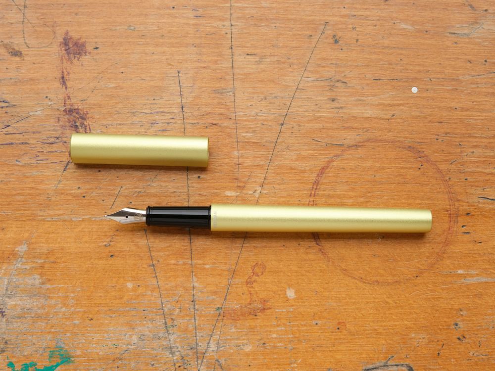 Pelikan Ineo Fountain Pen - Green Oasis - Image 2