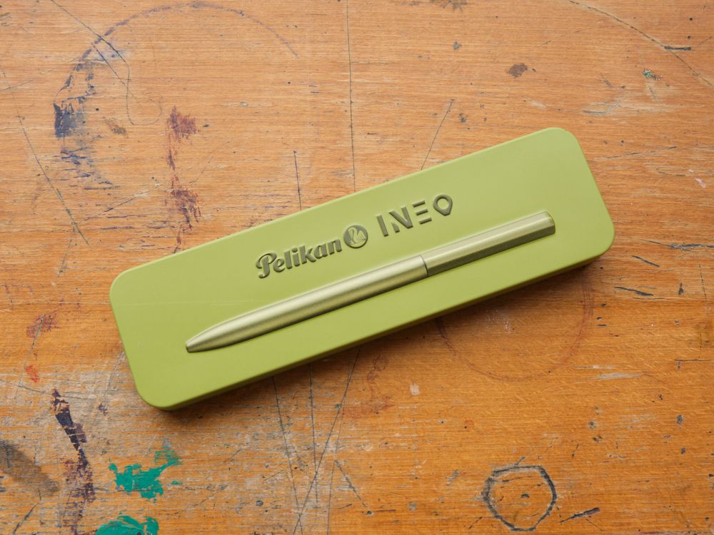 Pelikan Ineo Fountain Pen - Green Oasis - Image 3