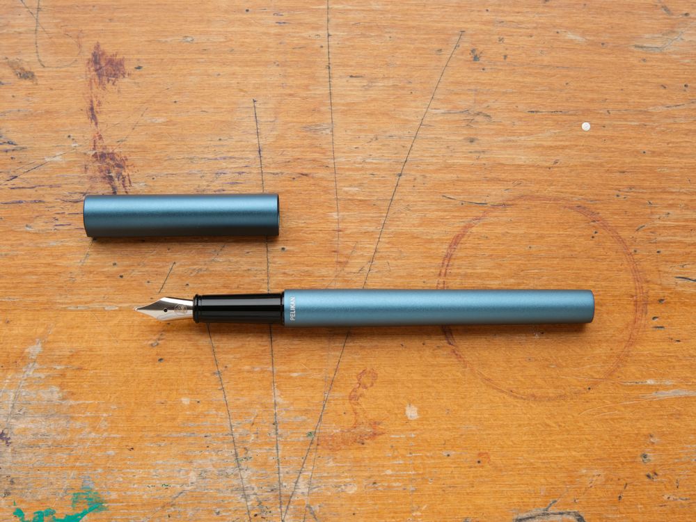 Pelikan Ineo Fountain Pen - Ocean Blue - Image 2