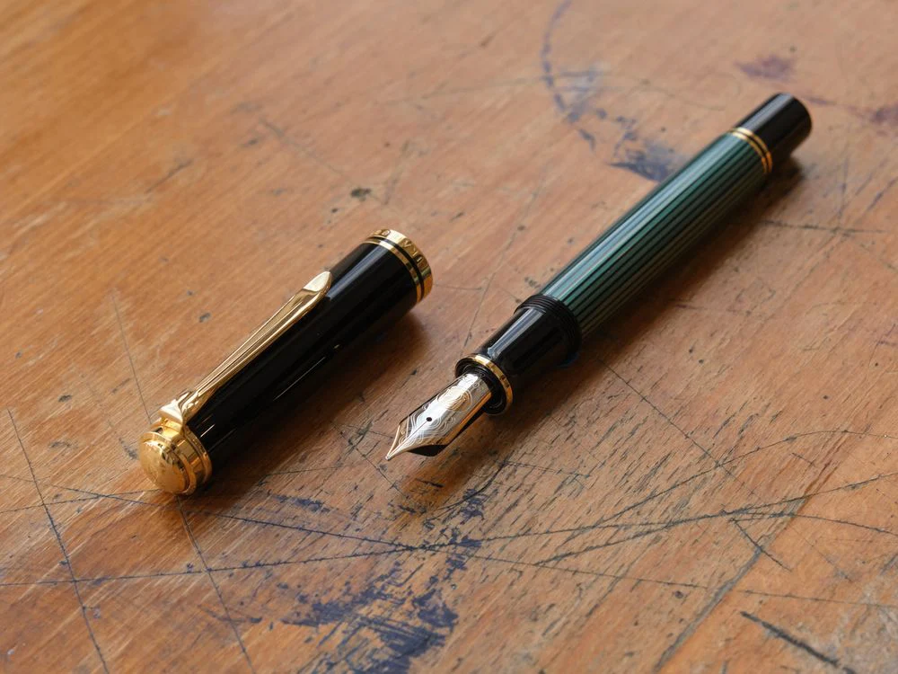 Pelikan SouverÀn M1000 Fountain Pen - Black-Green - Image 2