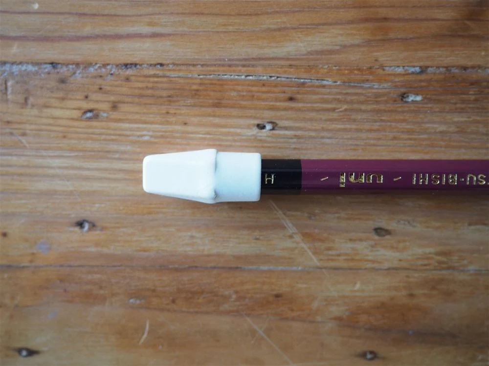 Pentel Hi-Polymer Eraser - White Cap - Image 2