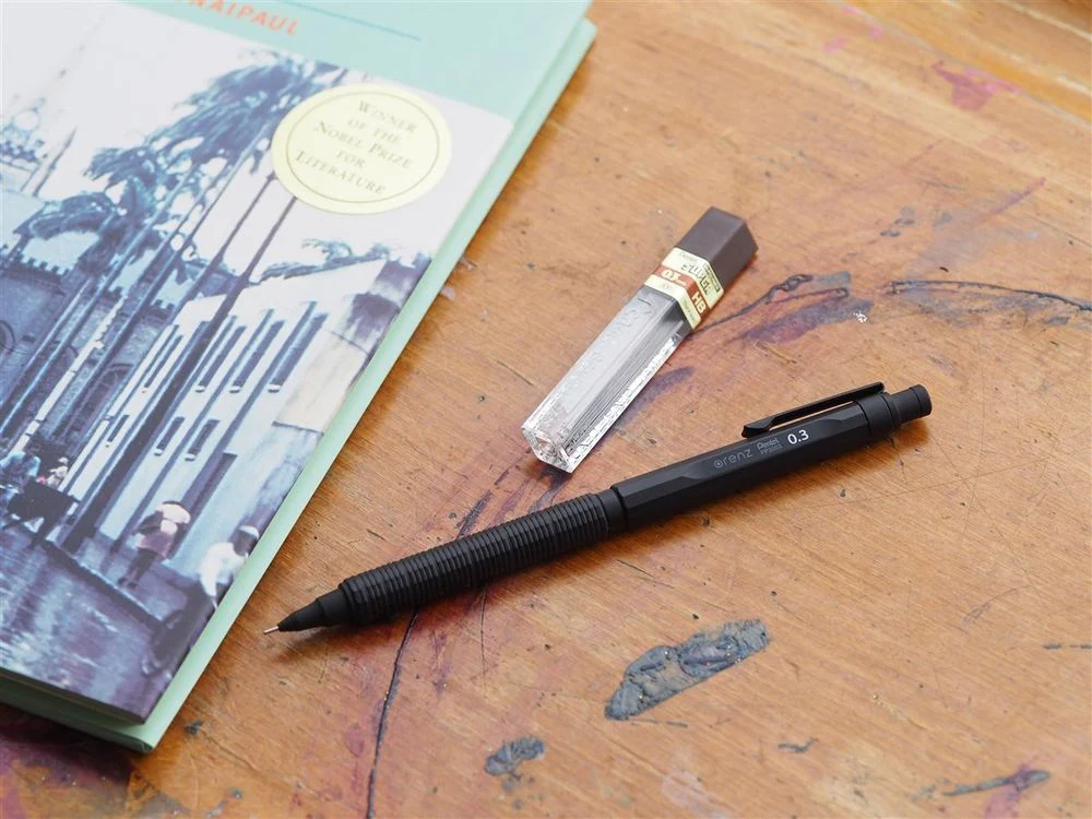 Pentel Orenz Nero Mechanical Pencil - 0.3mm - Black - Image 3