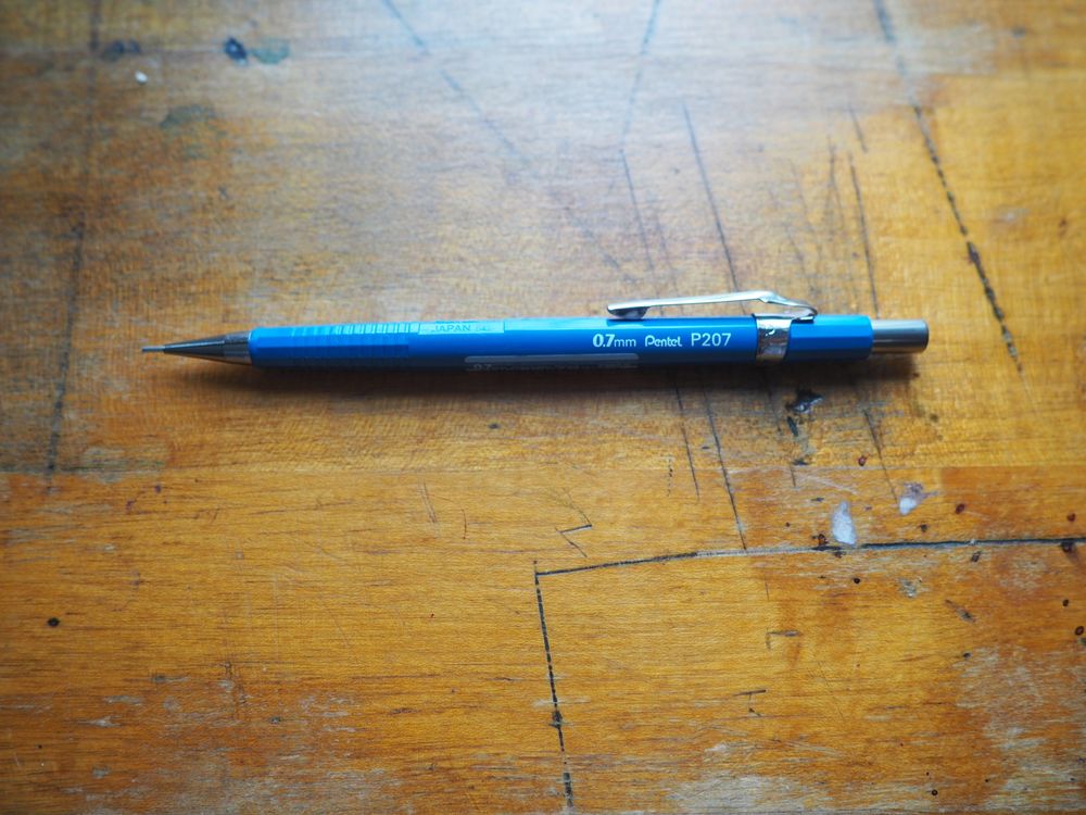 Pentel P207 Lead Pencil - 0.7mm - Blue
