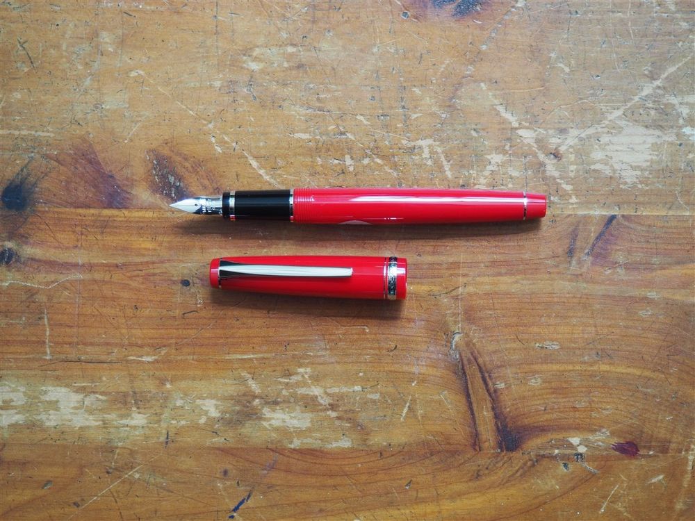 Pilot Falcon Resin Fountain Pen - Red with Silver Trim - Image 2