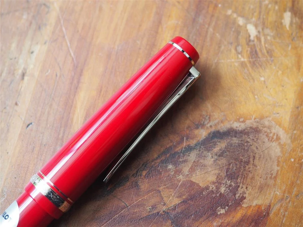 Pilot Falcon Resin Fountain Pen - Red with Silver Trim - Image 6