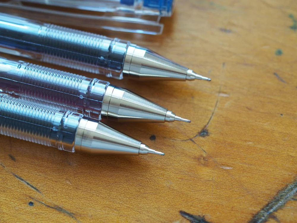 Pilot G-Tec-C (Hi-Tec-C) Gel Pen - 0.4mm - Red - Image 2