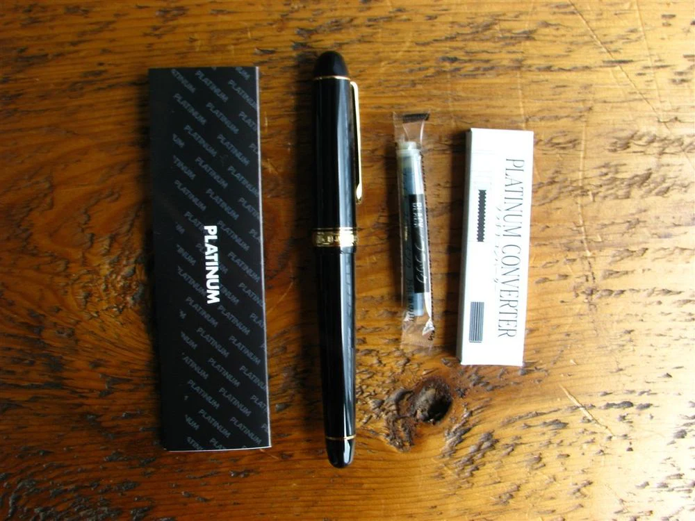 Platinum 3776 Century - Black with Gold Trim - Image 5