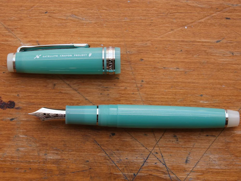 Sailor Limited Edition Professional Gear Slim Fountain Pen - Satellite Crayon Project - Eleuthera Island - Image 2