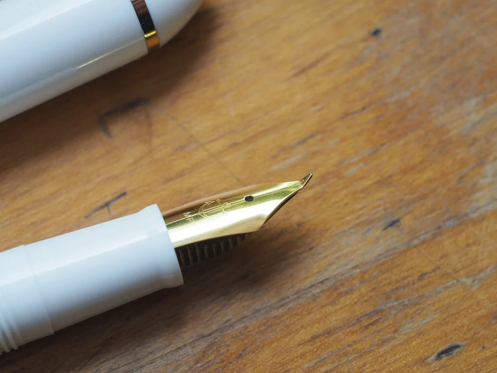 Sailor Compass - Fude de Mannen - Fountain Pen (40°) - Pearl White - Image 2