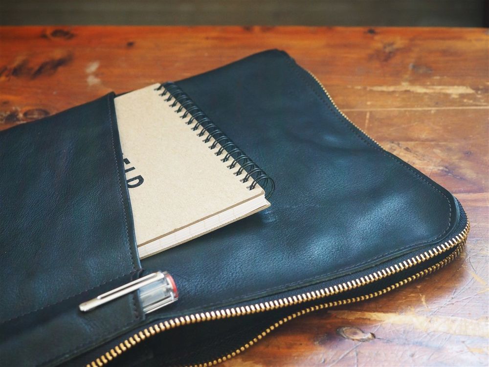 <b>PRE-ORDER</b> - The Superior Labor - Leather Portfolio - Black (A4) - Image 3